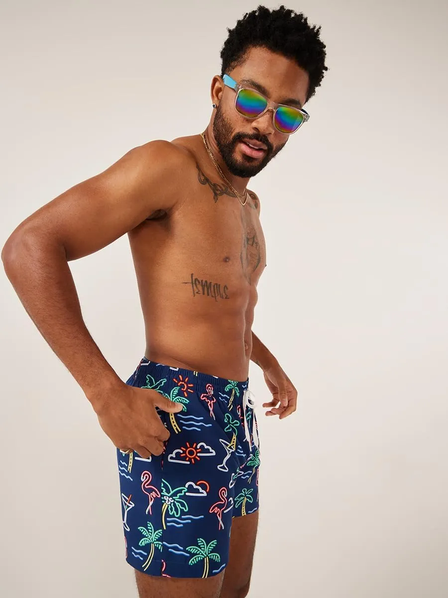 Chubbies Mens Swim Trunks ?C Mens Swim Shorts with 4-Way Stretch, 5.5?? Beach Shorts with Elastic Waist, Drawstring,Mesh Lining
