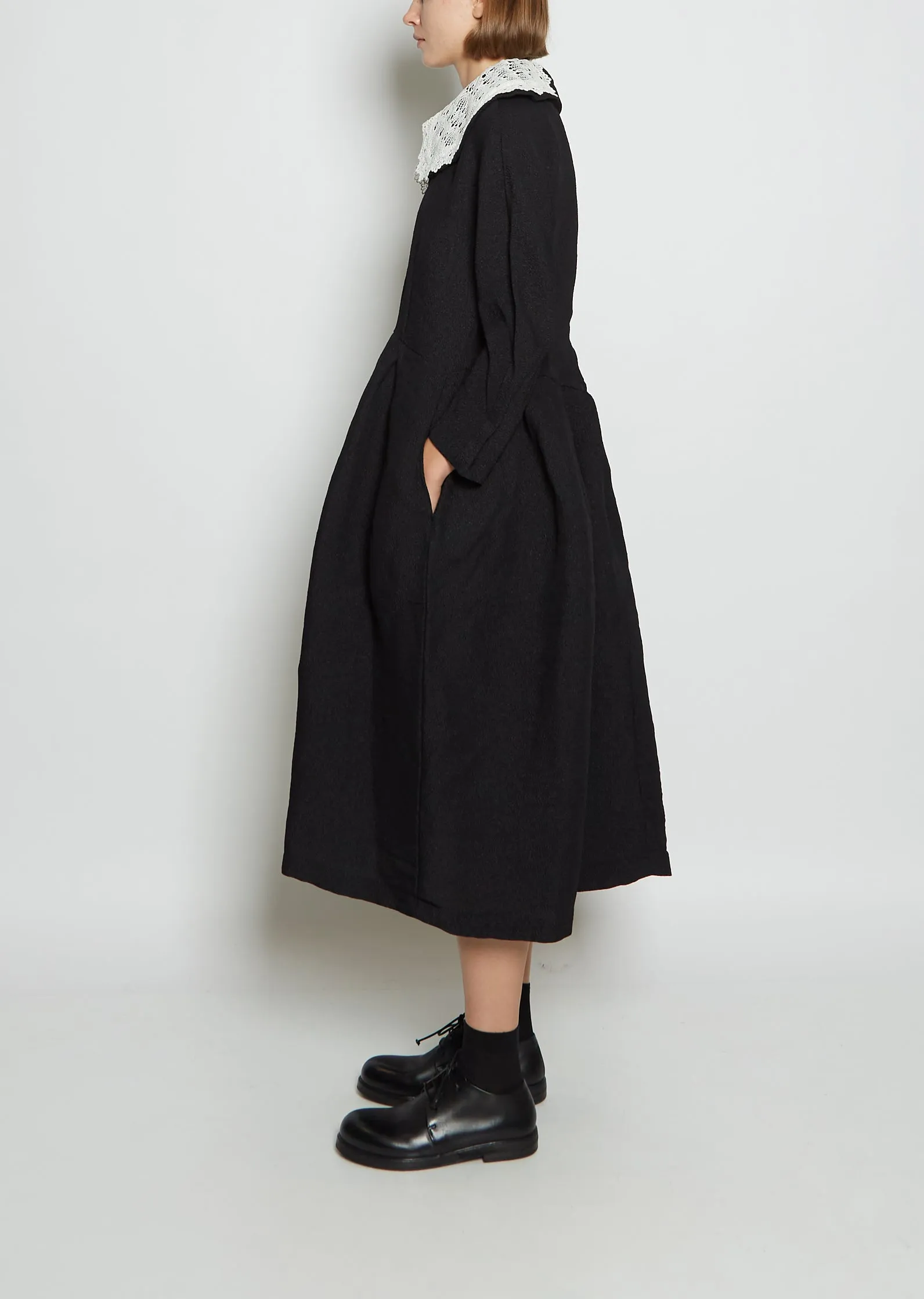 Lace Club Collar Textured Crepe Dress